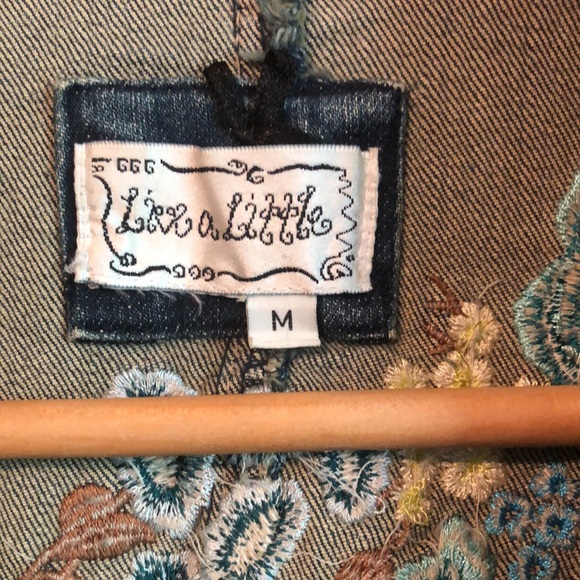 Vintage Live a Little Floral Embroidered Denim Jacket Size M - Picture 14 of 15